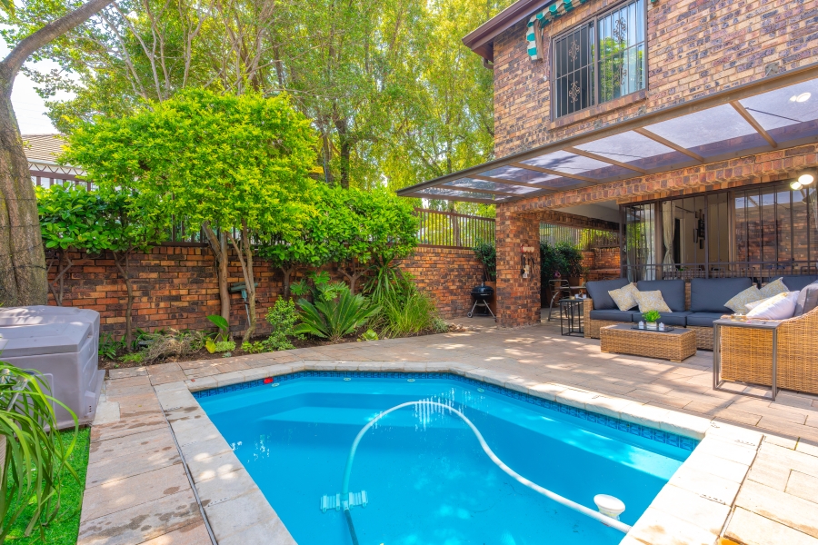 3 Bedroom Property for Sale in Magaliessig Gauteng