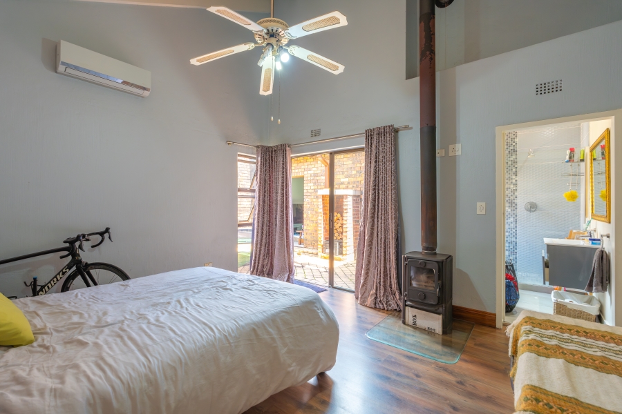 3 Bedroom Property for Sale in Magaliessig Gauteng