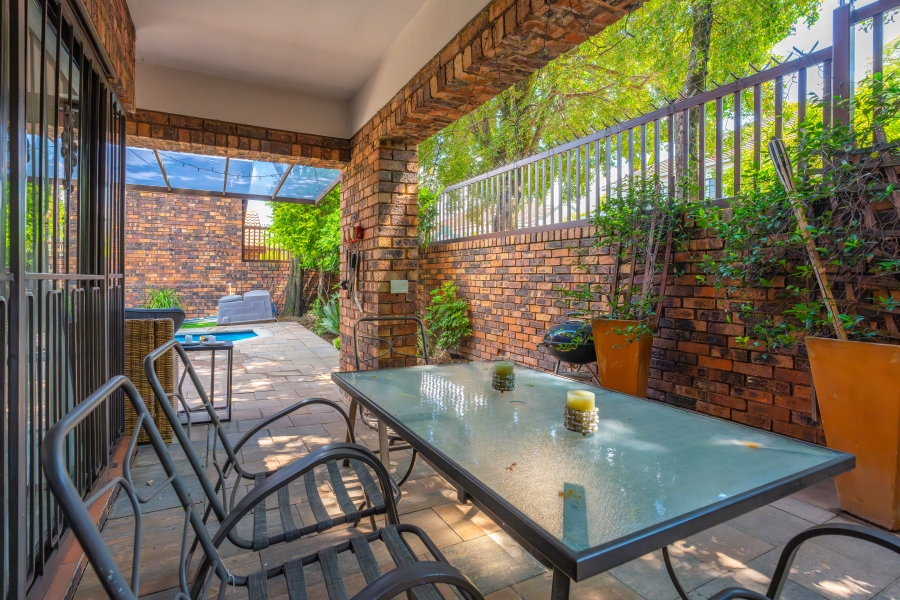 3 Bedroom Property for Sale in Magaliessig Gauteng