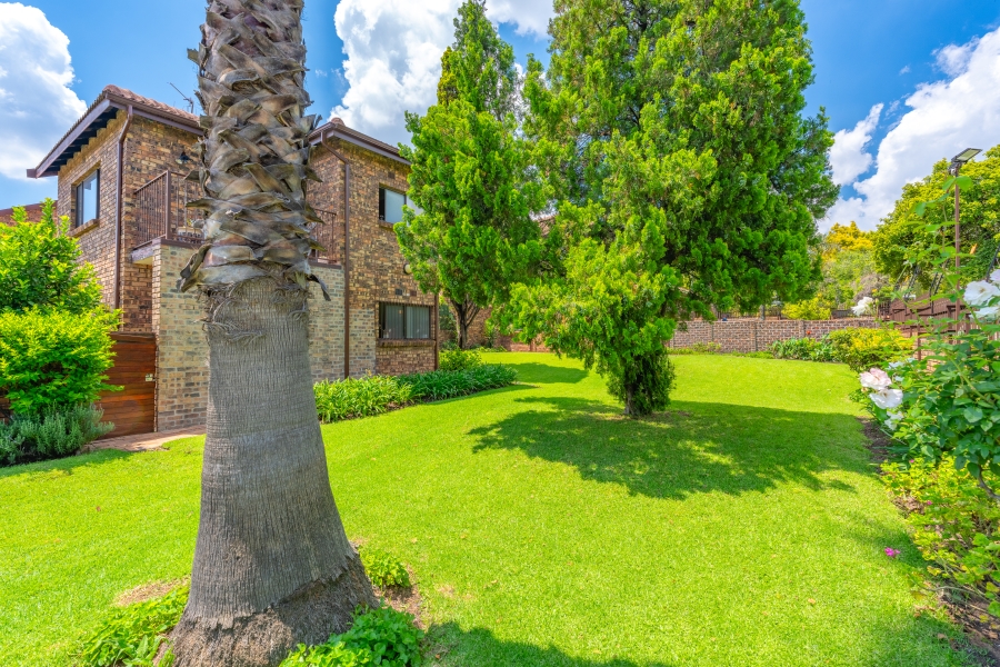 3 Bedroom Property for Sale in Magaliessig Gauteng