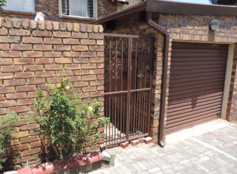 2 Bedroom Property for Sale in Glenvista Gauteng
