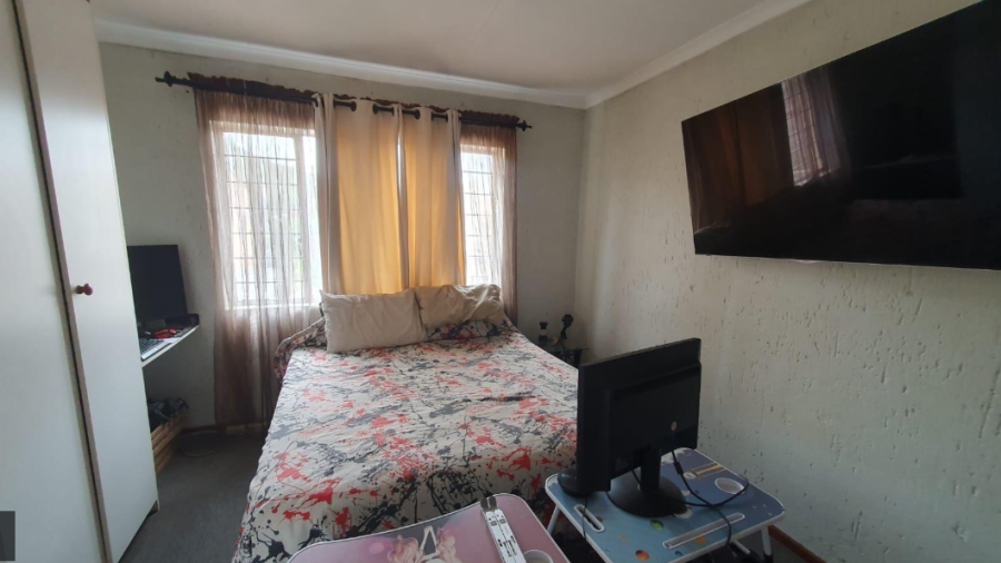 2 Bedroom Property for Sale in Glenvista Gauteng