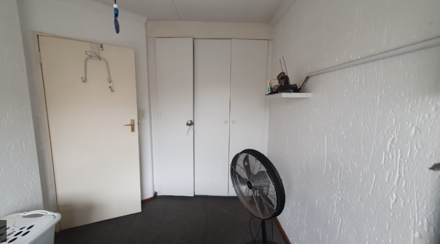 2 Bedroom Property for Sale in Glenvista Gauteng