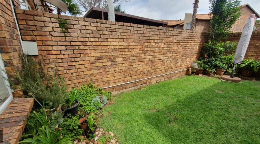 2 Bedroom Property for Sale in Glenvista Gauteng