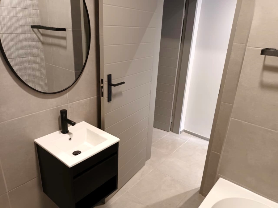 2 Bedroom Property for Sale in Waterkloof Ridge Gauteng