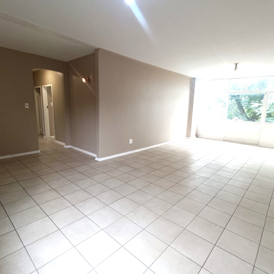 To Let 2 Bedroom Property for Rent in Linden Gauteng