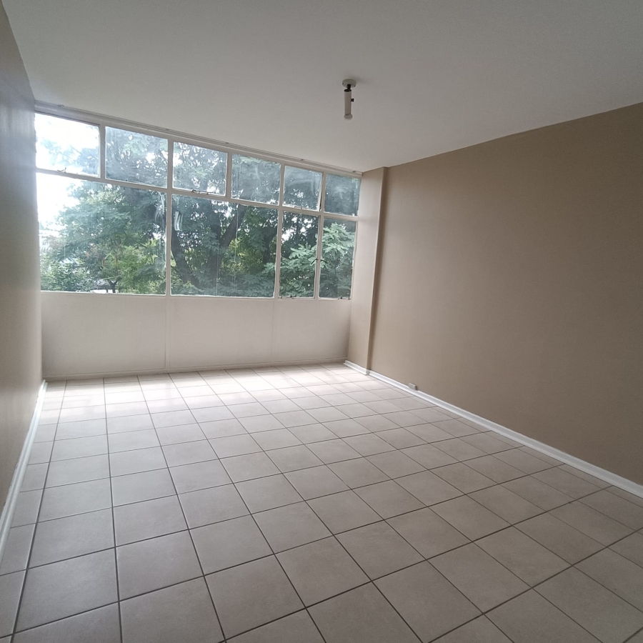 To Let 2 Bedroom Property for Rent in Linden Gauteng
