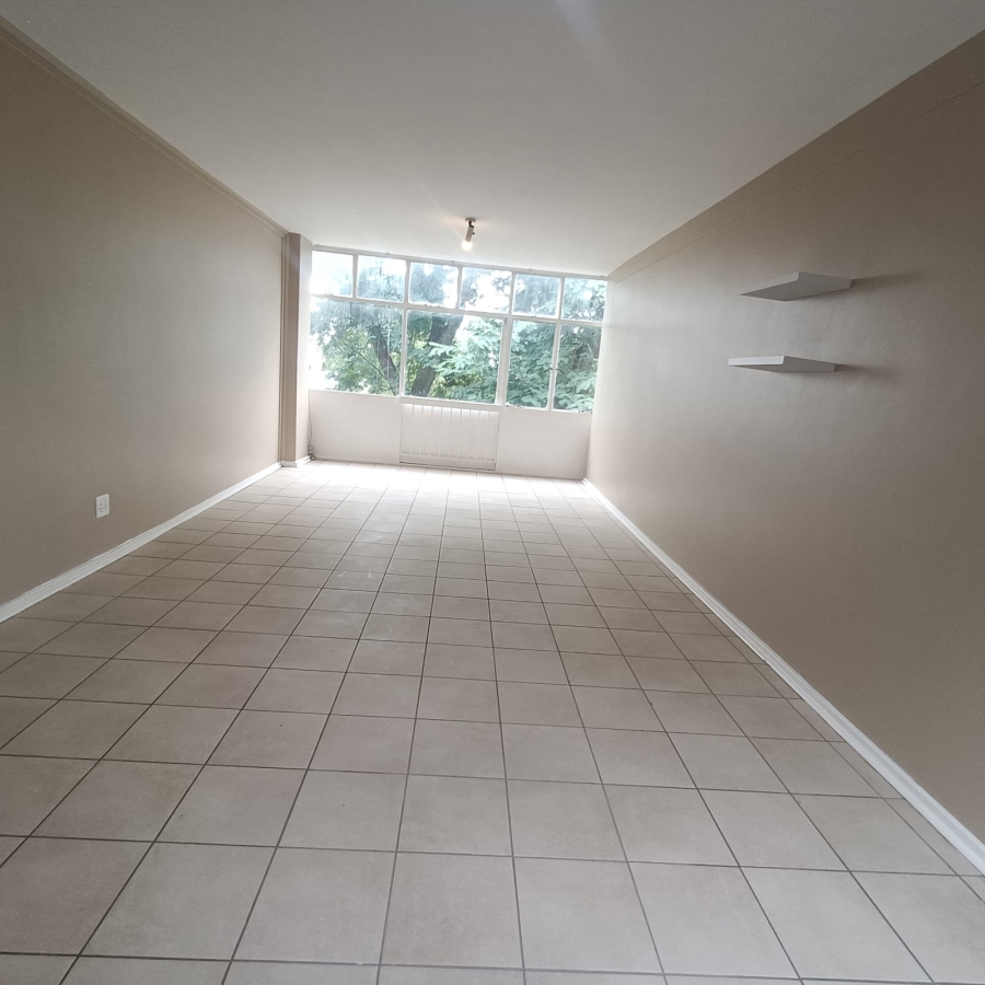 To Let 2 Bedroom Property for Rent in Linden Gauteng