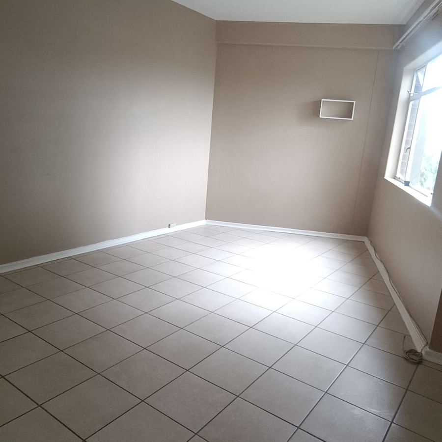 To Let 2 Bedroom Property for Rent in Linden Gauteng