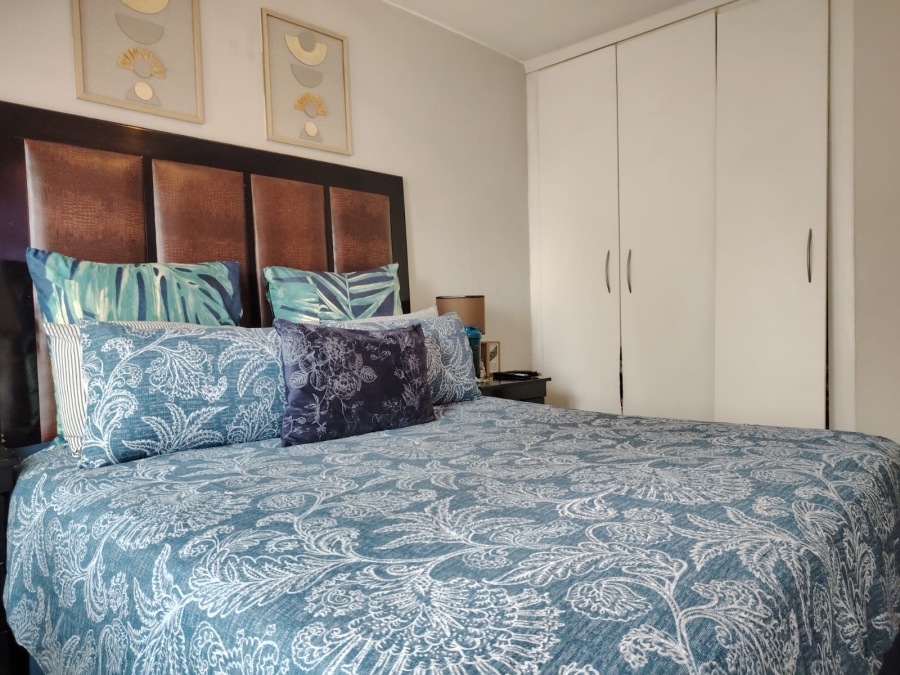 2 Bedroom Property for Sale in Vorna Valley Gauteng