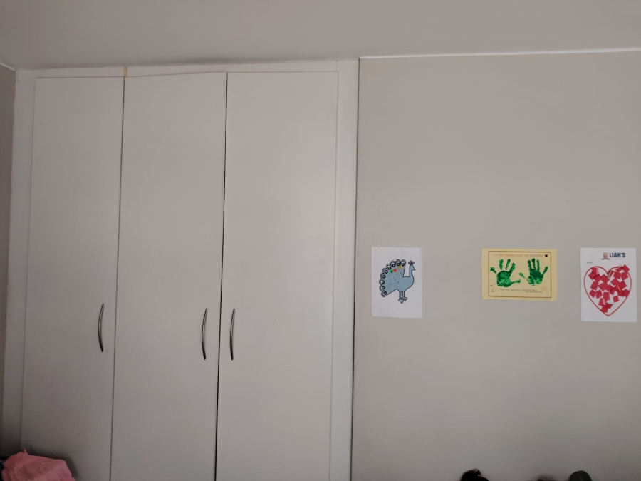 2 Bedroom Property for Sale in Vorna Valley Gauteng