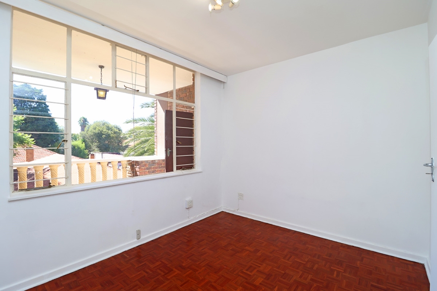 2 Bedroom Property for Sale in Highlands North Gauteng