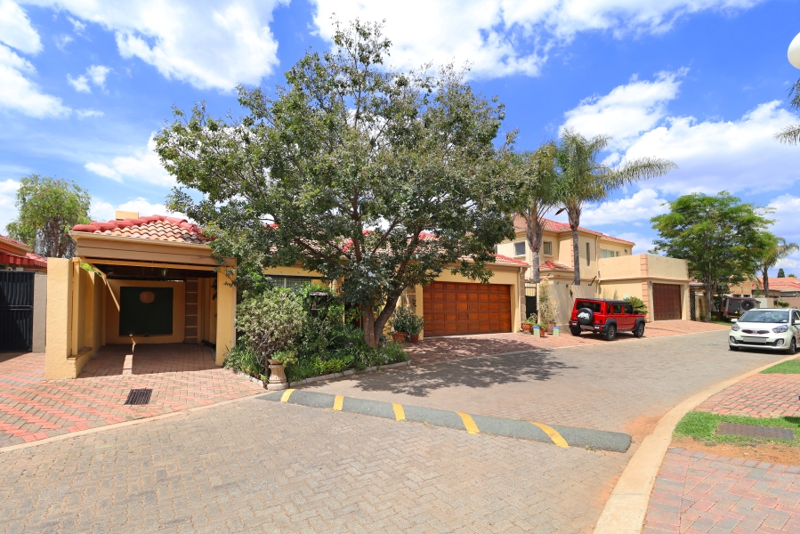 3 Bedroom Property for Sale in Eden Glen Gauteng