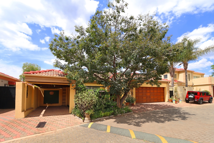 3 Bedroom Property for Sale in Eden Glen Gauteng