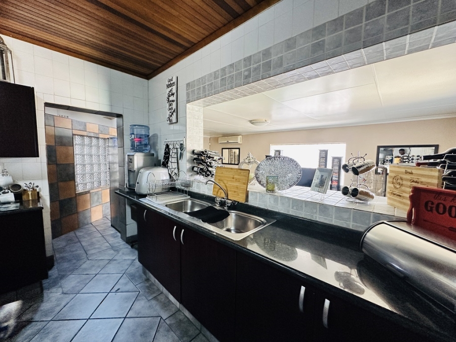 3 Bedroom Property for Sale in Hazeldene Gauteng