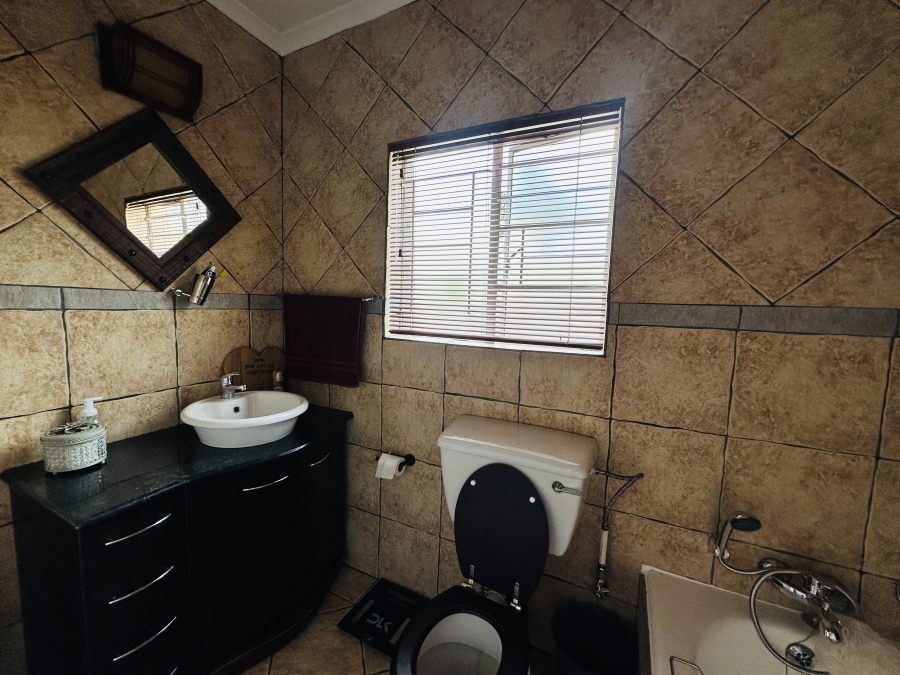 3 Bedroom Property for Sale in Hazeldene Gauteng