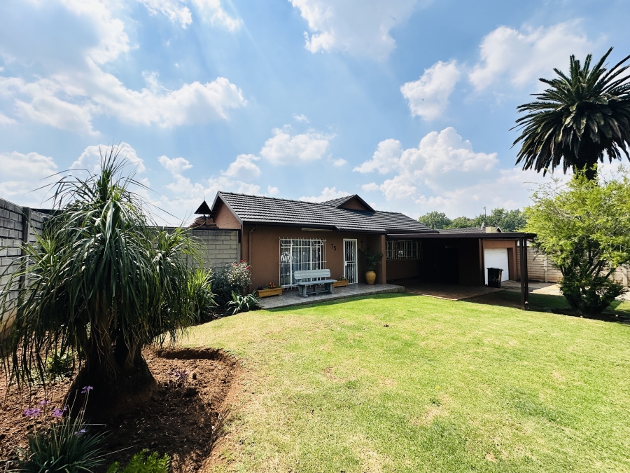 3 Bedroom Property for Sale in Dinwiddie Gauteng