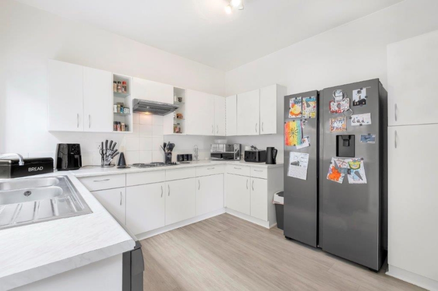 3 Bedroom Property for Sale in Atholl Gauteng