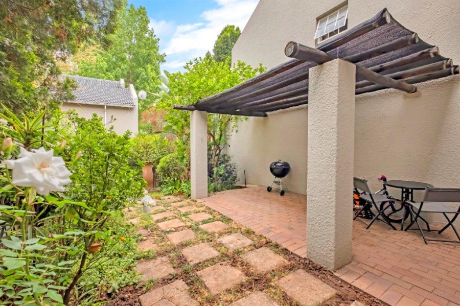3 Bedroom Property for Sale in Atholl Gauteng