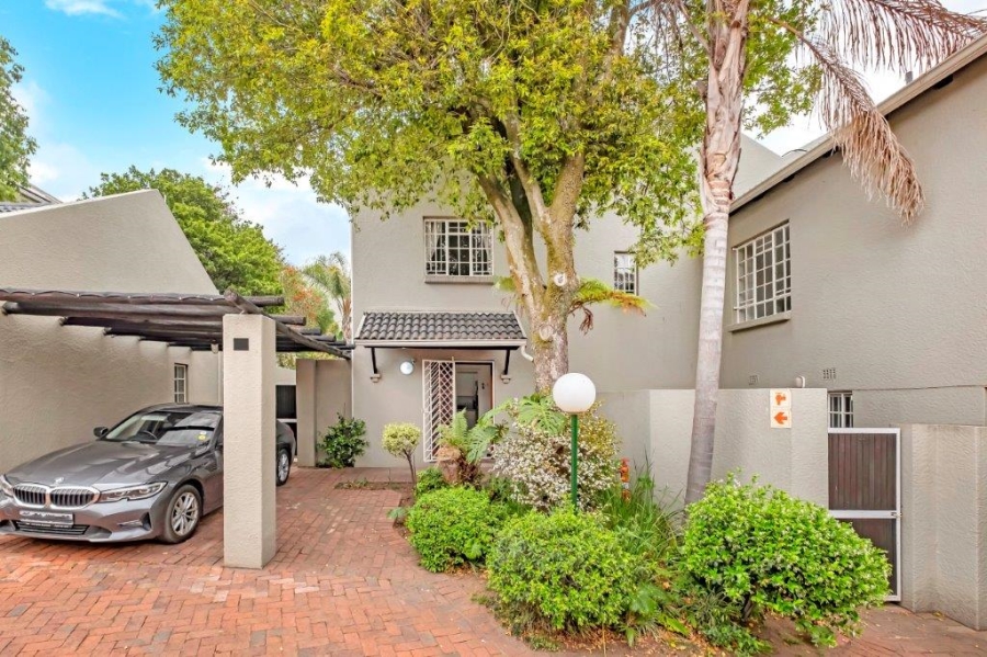 3 Bedroom Property for Sale in Atholl Gauteng