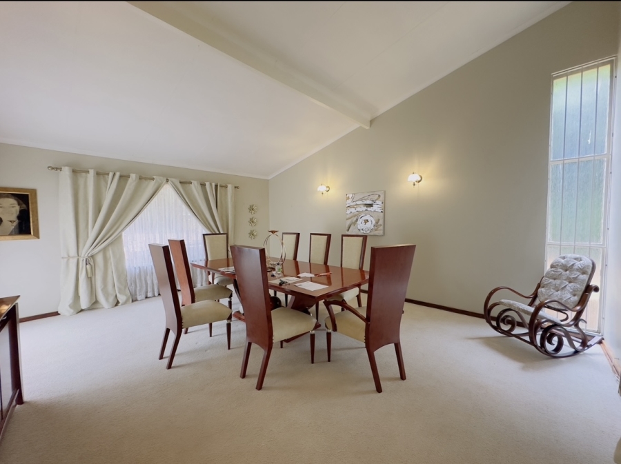 4 Bedroom Property for Sale in Meredale Gauteng