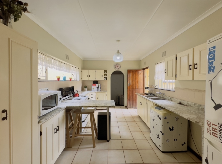 4 Bedroom Property for Sale in Meredale Gauteng