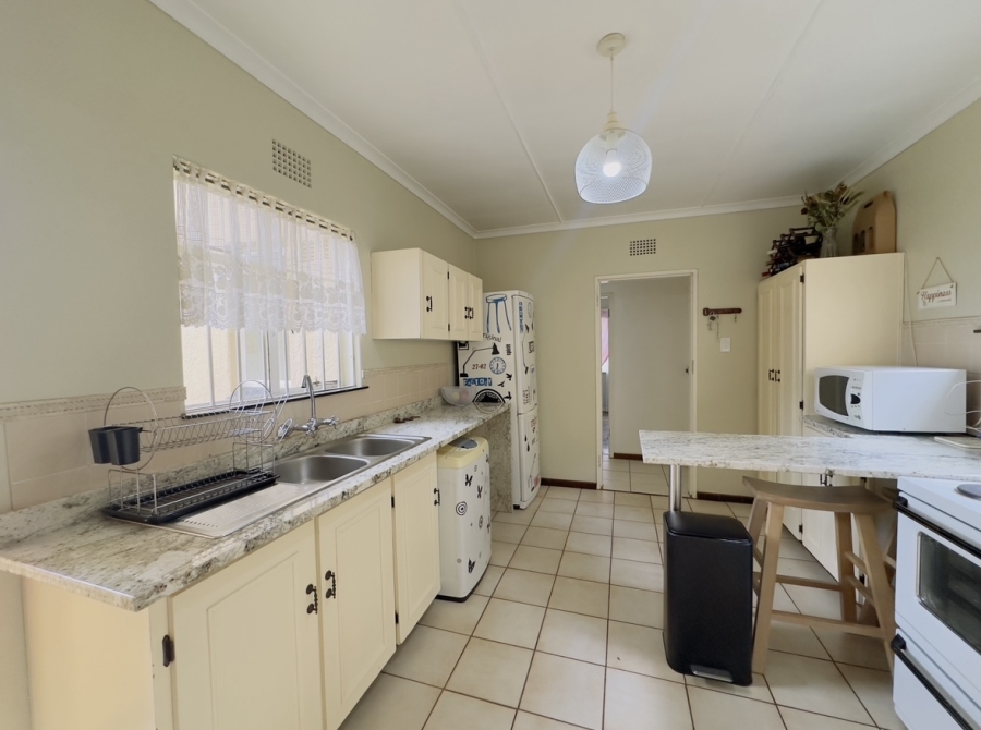4 Bedroom Property for Sale in Meredale Gauteng