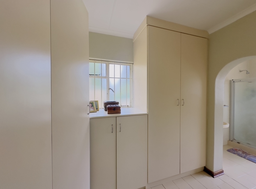 4 Bedroom Property for Sale in Meredale Gauteng