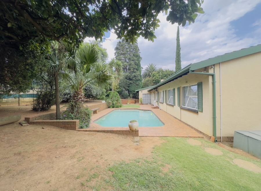 4 Bedroom Property for Sale in Meredale Gauteng