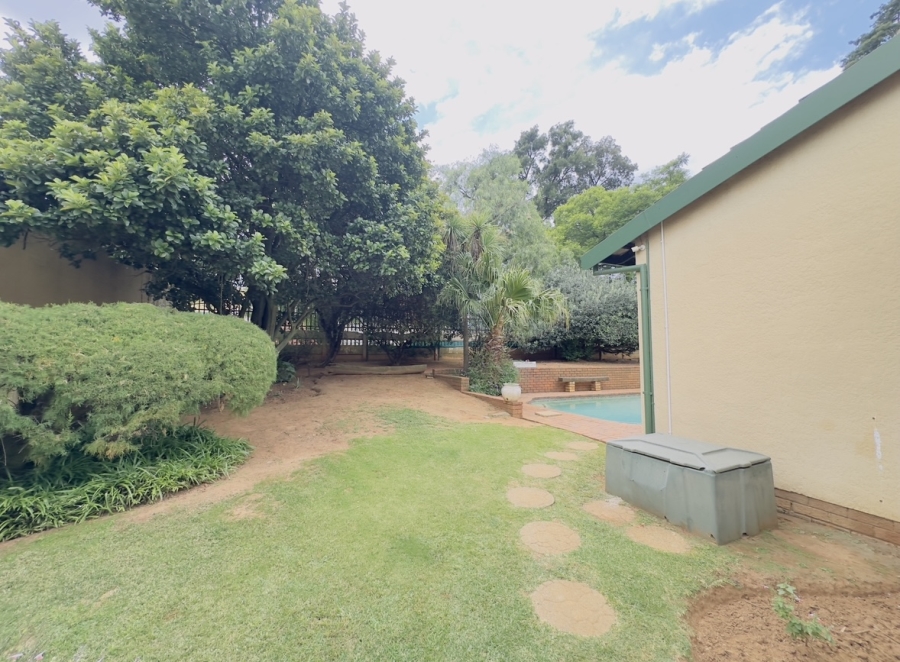 4 Bedroom Property for Sale in Meredale Gauteng