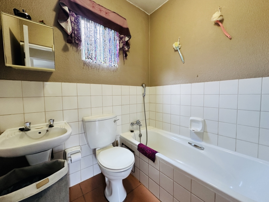 2 Bedroom Property for Sale in Florentia Gauteng