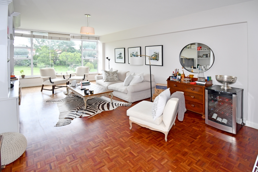 2 Bedroom Property for Sale in Illovo Gauteng