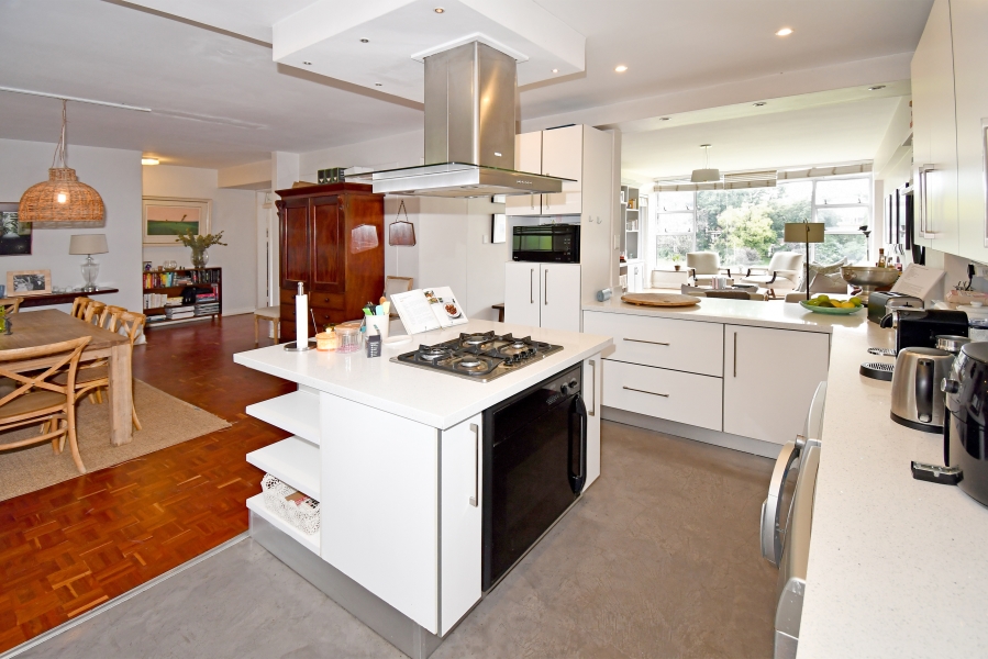 2 Bedroom Property for Sale in Illovo Gauteng