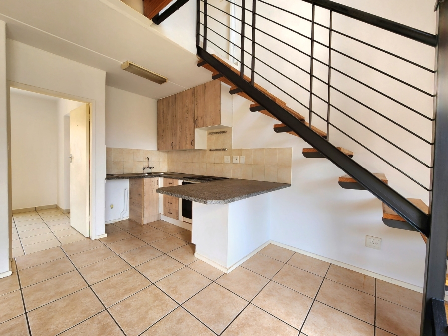 2 Bedroom Property for Sale in Wilgeheuwel Gauteng