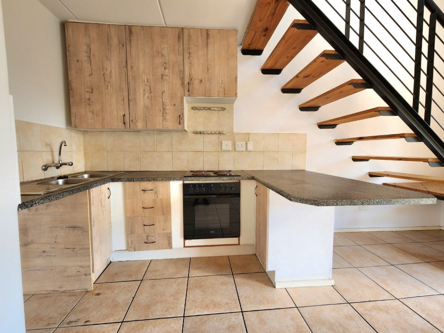 2 Bedroom Property for Sale in Wilgeheuwel Gauteng