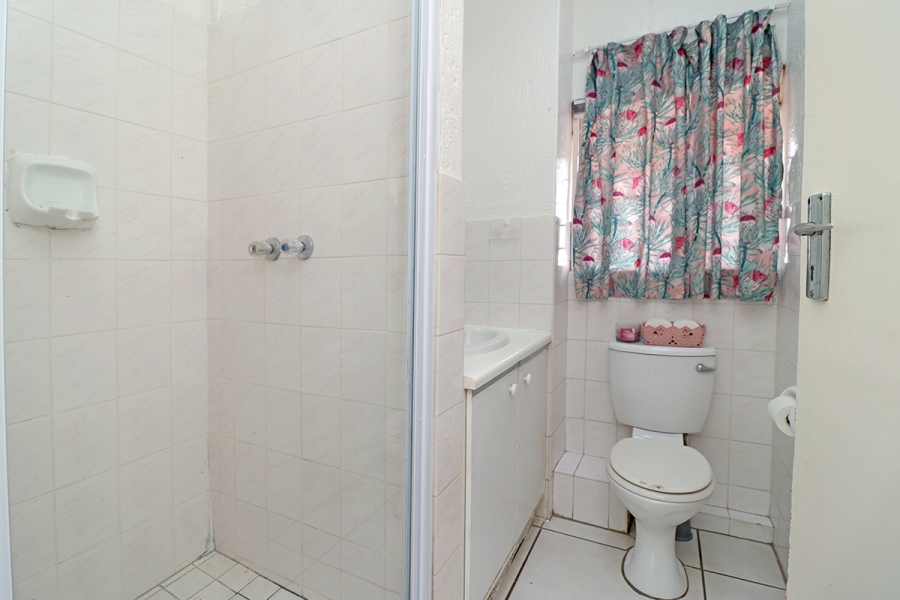2 Bedroom Property for Sale in Glenhazel Gauteng