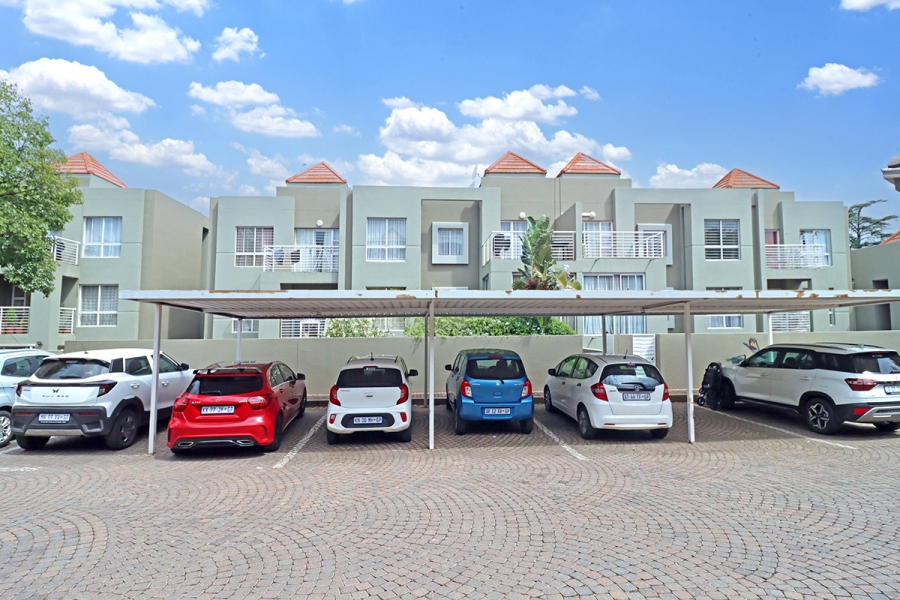 2 Bedroom Property for Sale in Glenhazel Gauteng