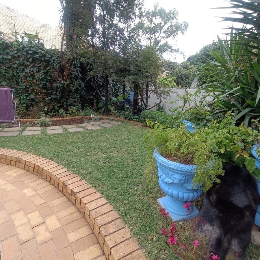 To Let 0 Bedroom Property for Rent in Linden Gauteng