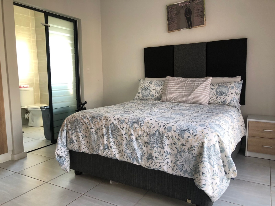 2 Bedroom Property for Sale in Waterfall Gauteng