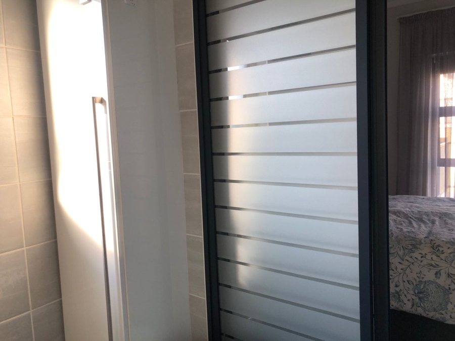 2 Bedroom Property for Sale in Waterfall Gauteng