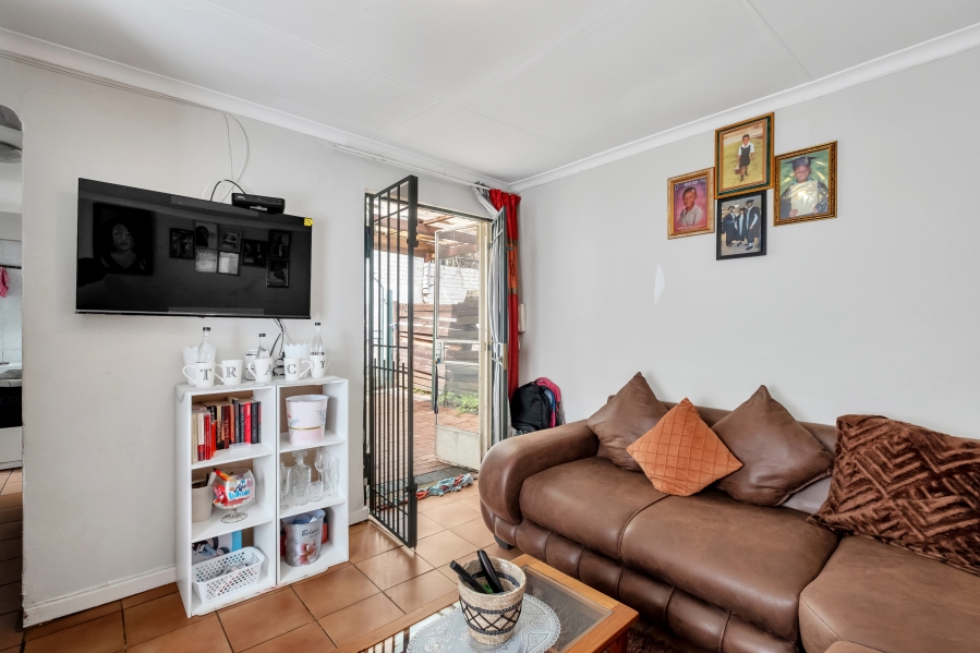 6 Bedroom Property for Sale in Melville Gauteng