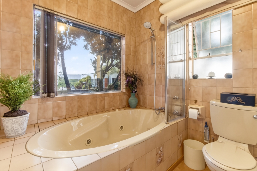 4 Bedroom Property for Sale in Bryanston Gauteng