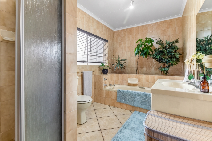 4 Bedroom Property for Sale in Bryanston Gauteng