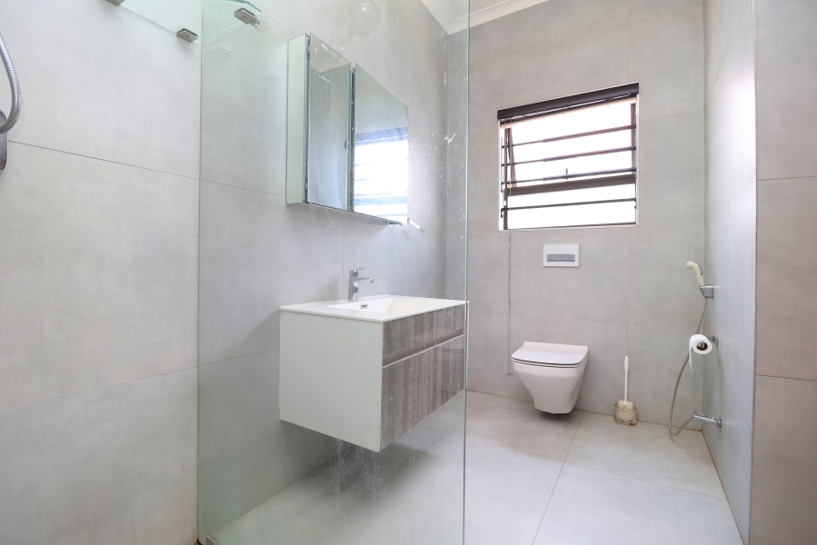 4 Bedroom Property for Sale in Cyrildene Gauteng