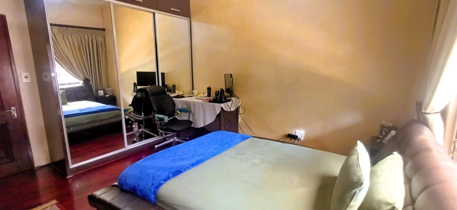 6 Bedroom Property for Sale in Raslouw Gauteng