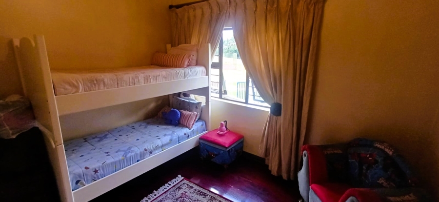 6 Bedroom Property for Sale in Raslouw Gauteng