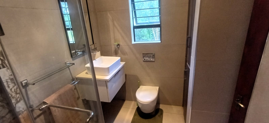 6 Bedroom Property for Sale in Raslouw Gauteng