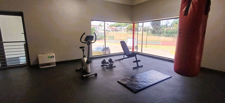 6 Bedroom Property for Sale in Raslouw Gauteng