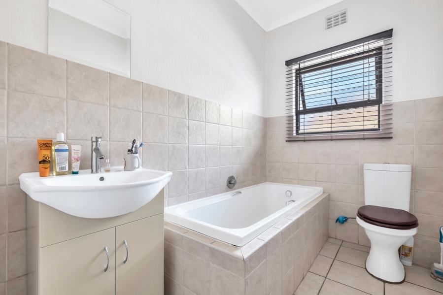 2 Bedroom Property for Sale in Ferndale Gauteng