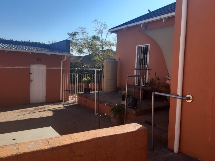 To Let 3 Bedroom Property for Rent in Kensington Gauteng